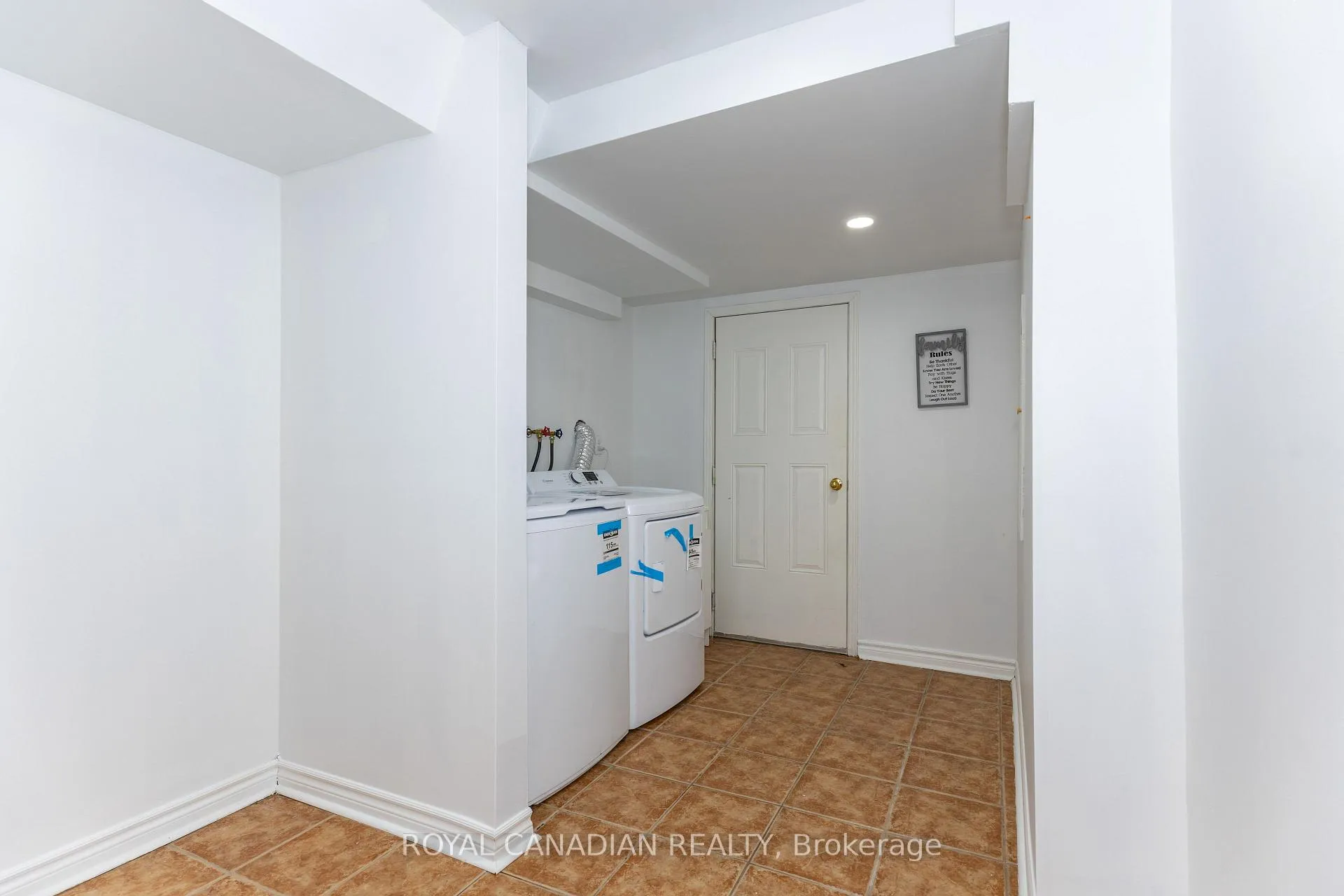 Photo 35 of 6 Mediterra Drive, Vaughan, Vellore Village — HOMEH