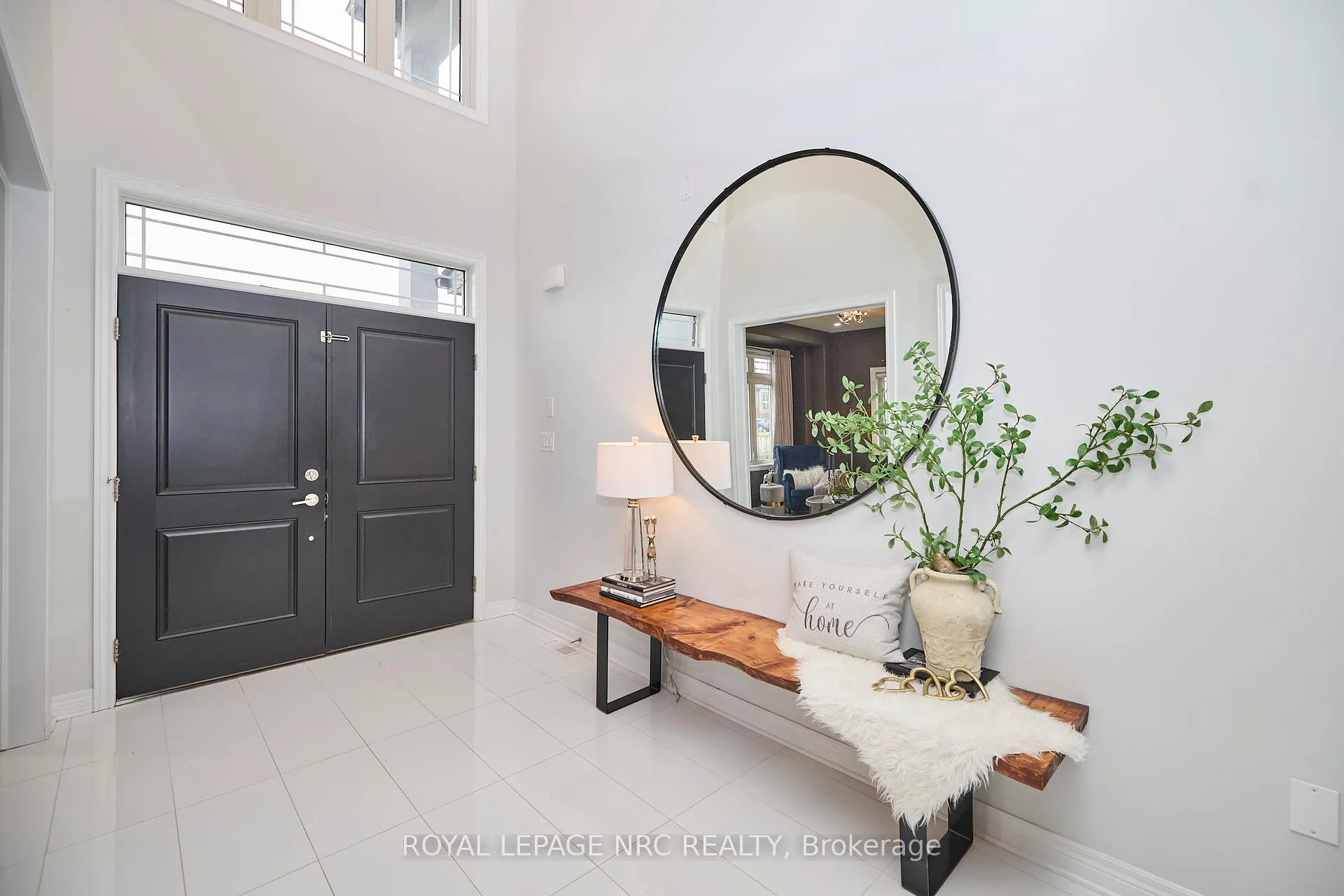 Photo 3 of 31 Bergenstein Cres, Pelham, Fonthill — HOMEH
