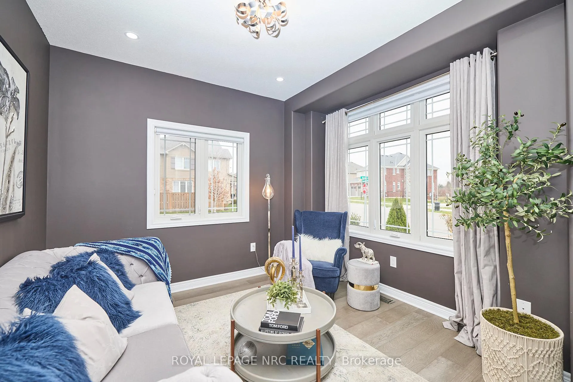 Photo 5 of 31 Bergenstein Cres, Pelham, Fonthill — HOMEH