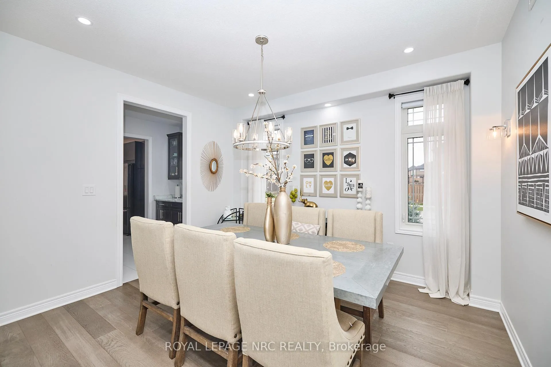Photo 10 of 31 Bergenstein Cres, Pelham, Fonthill — HOMEH