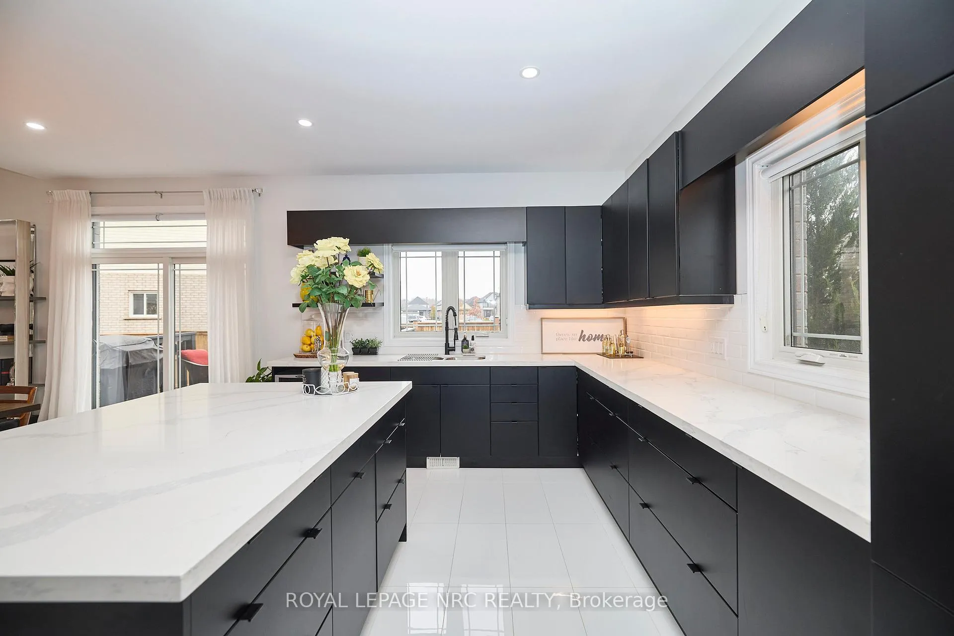 Photo 16 of 31 Bergenstein Cres, Pelham, Fonthill — HOMEH