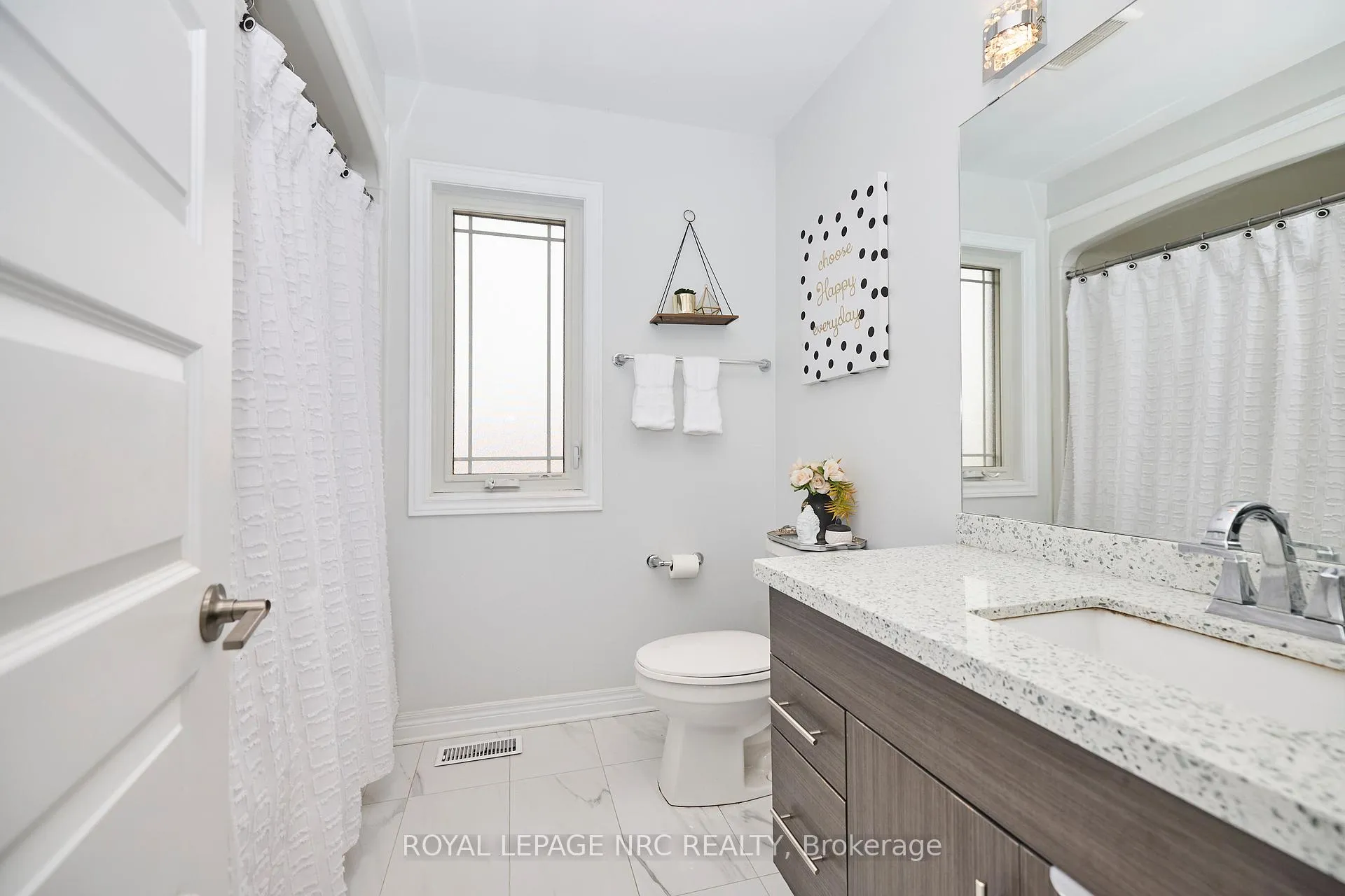 Photo 39 of 31 Bergenstein Cres, Pelham, Fonthill — HOMEH