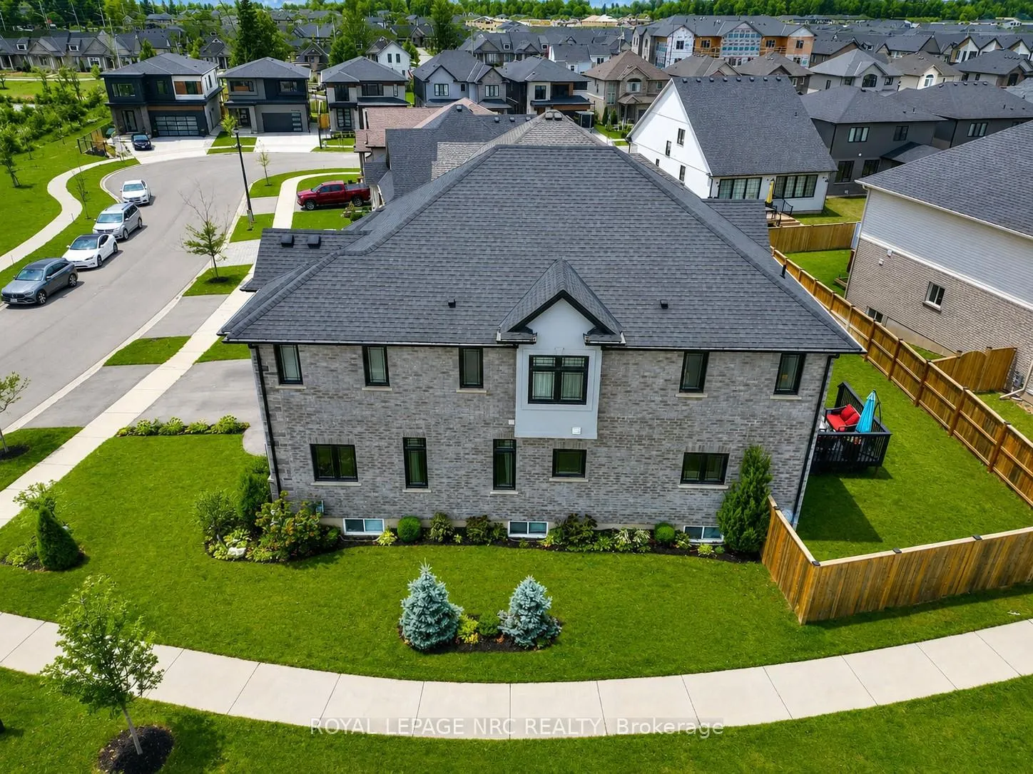 Photo 42 of 31 Bergenstein Cres, Pelham, Fonthill — HOMEH