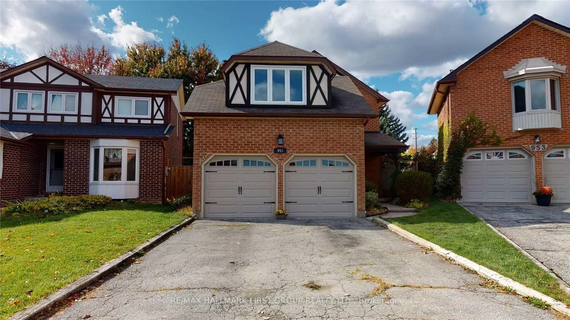 Photo 1 of 951 Gablehurst Crescent, Pickering, Liverpool — HOMEH