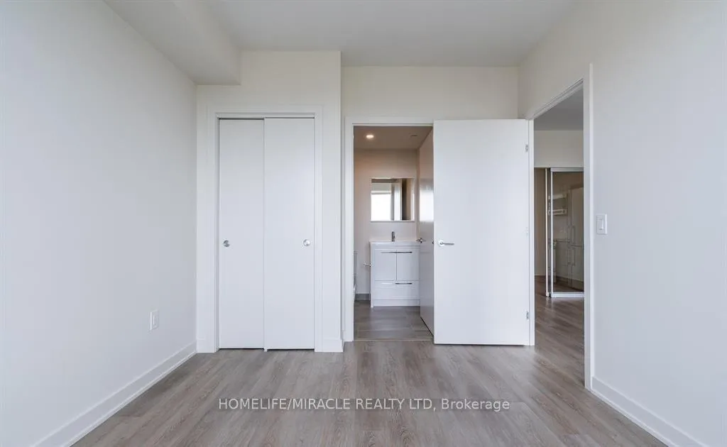 Photo 7 of Unit 1201, 212 King Street, Hamilton, Beasley — HOMEH