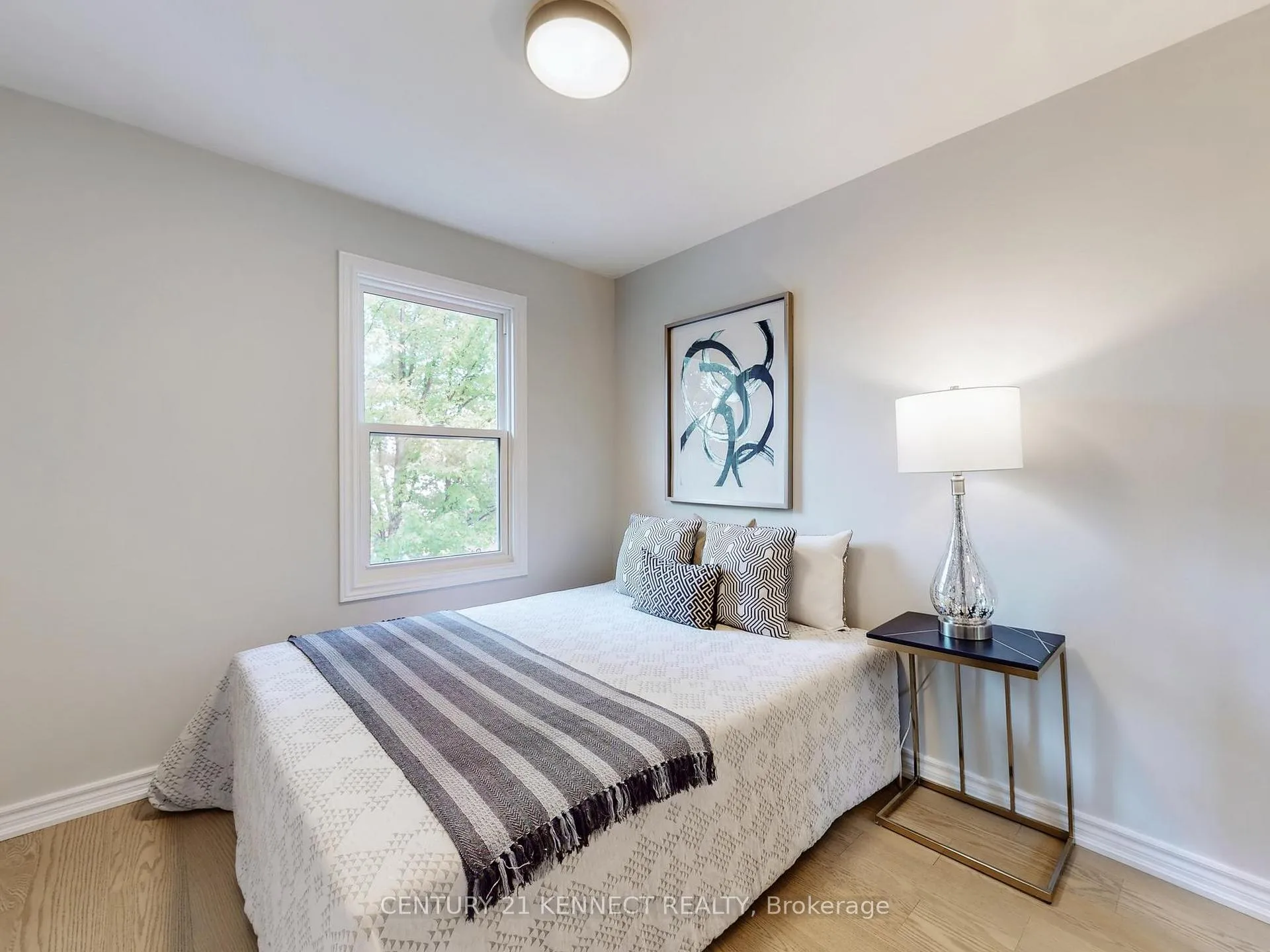 Photo 15 of Unit 8, 105 Carlton Road, Markham, Unionville — HOMEH