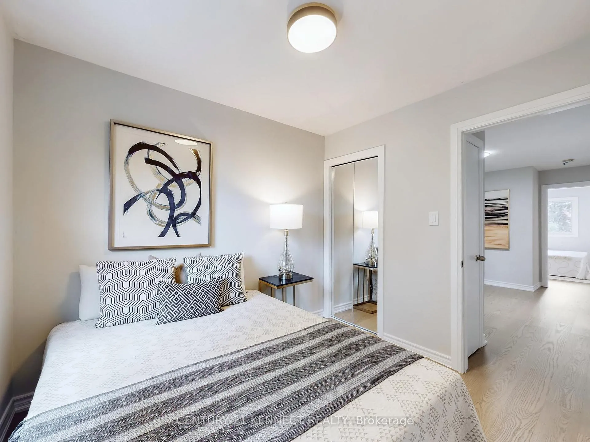 Photo 16 of Unit 8, 105 Carlton Road, Markham, Unionville — HOMEH