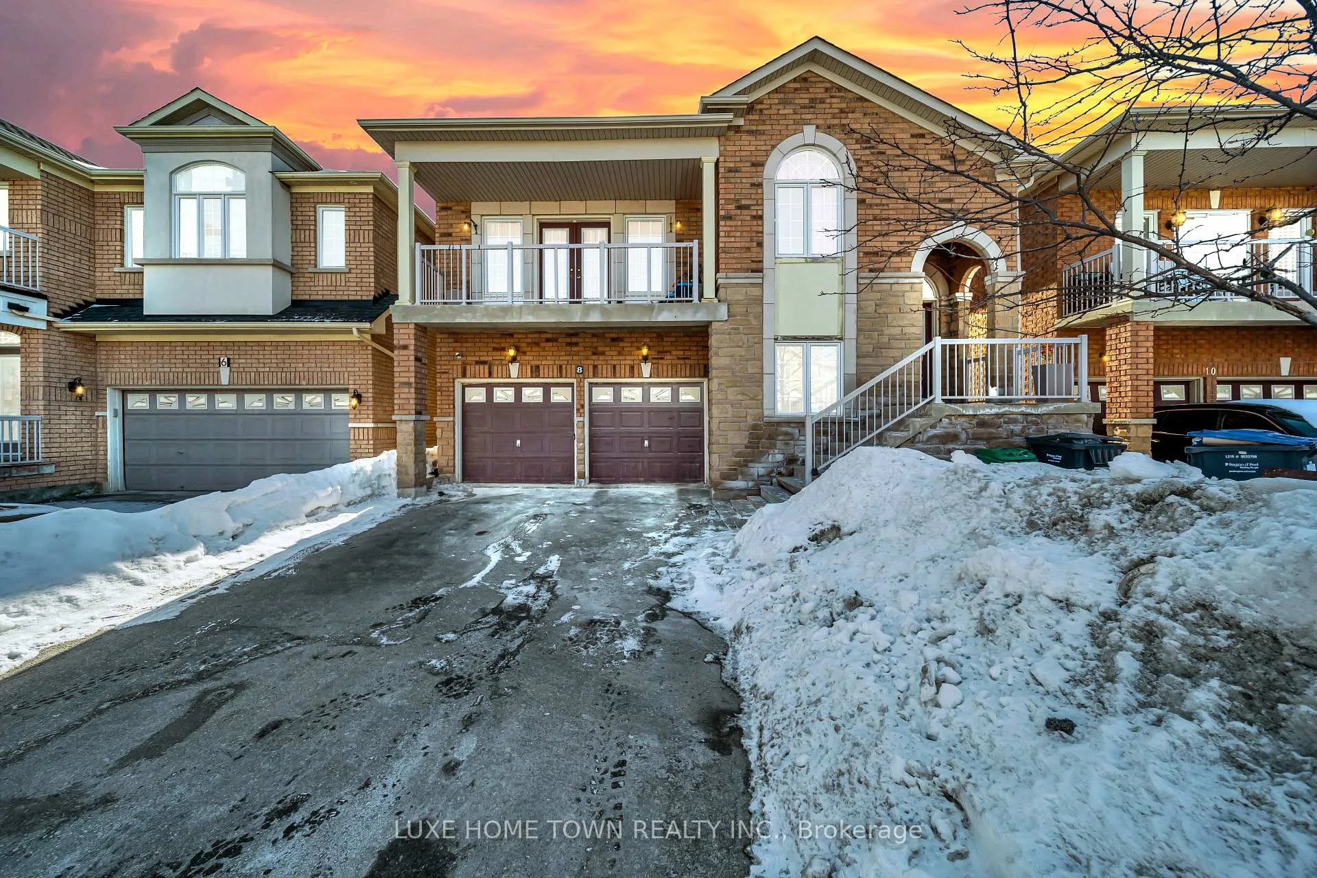 Front of 8 Atira Avenue