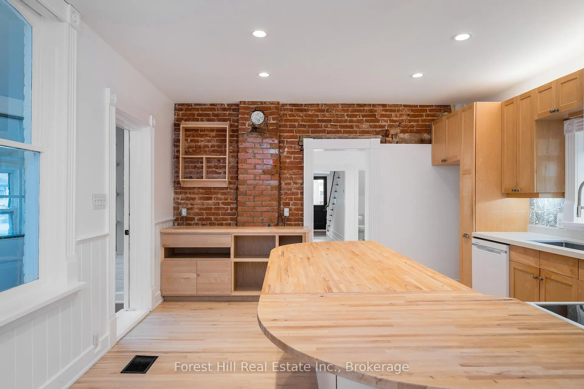 Photo 13 of 62 Bruce Street S, Blue Mountains — HOMEH