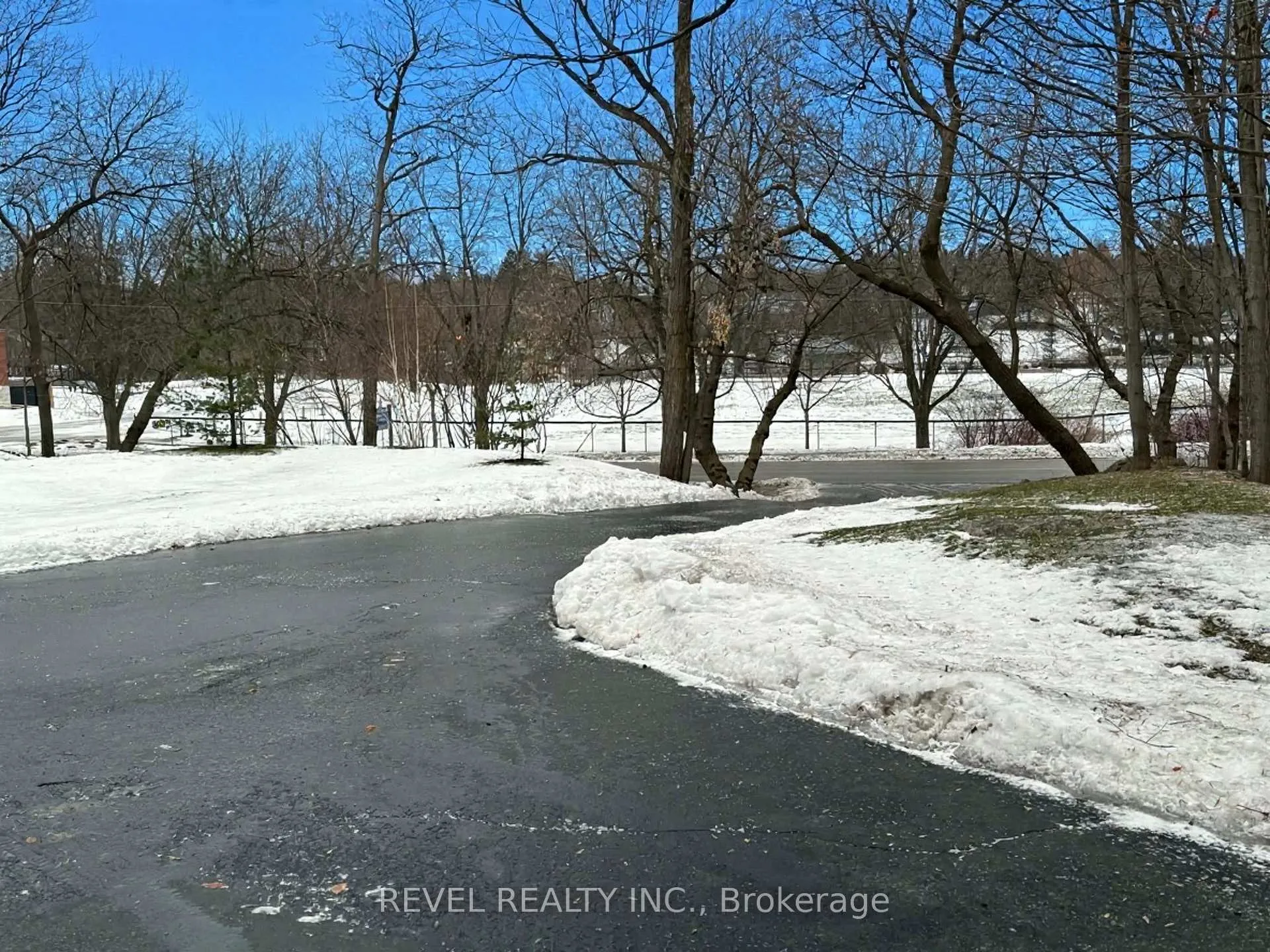 Photo 4 of 116 Campbell Avenue E, Milton, Campbellville — HOMEH