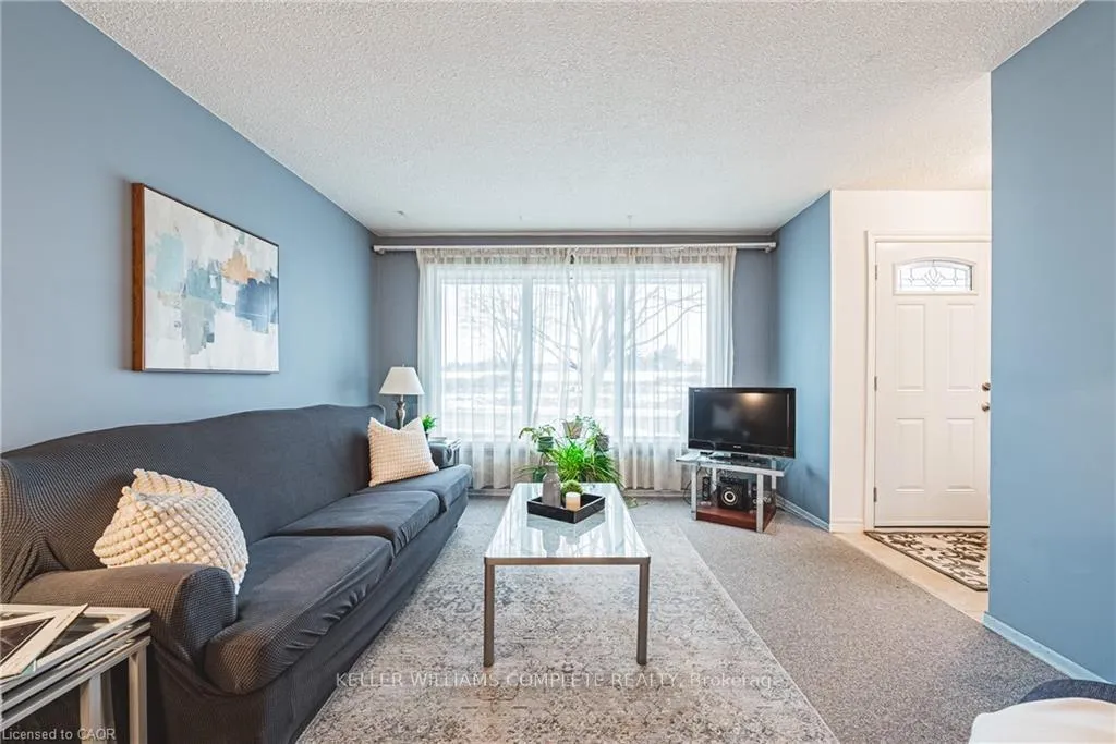 Photo 5 of 21 Lynwood Road, Hamilton, Fessenden — HOMEH