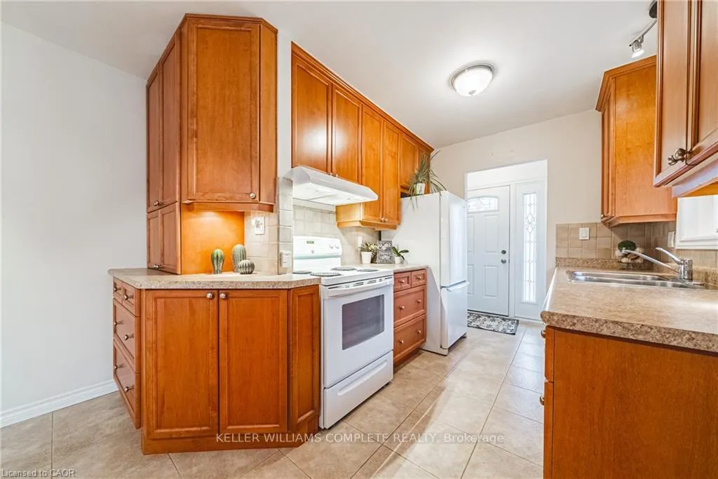 Photo 10 of 21 Lynwood Road, Hamilton, Fessenden — HOMEH