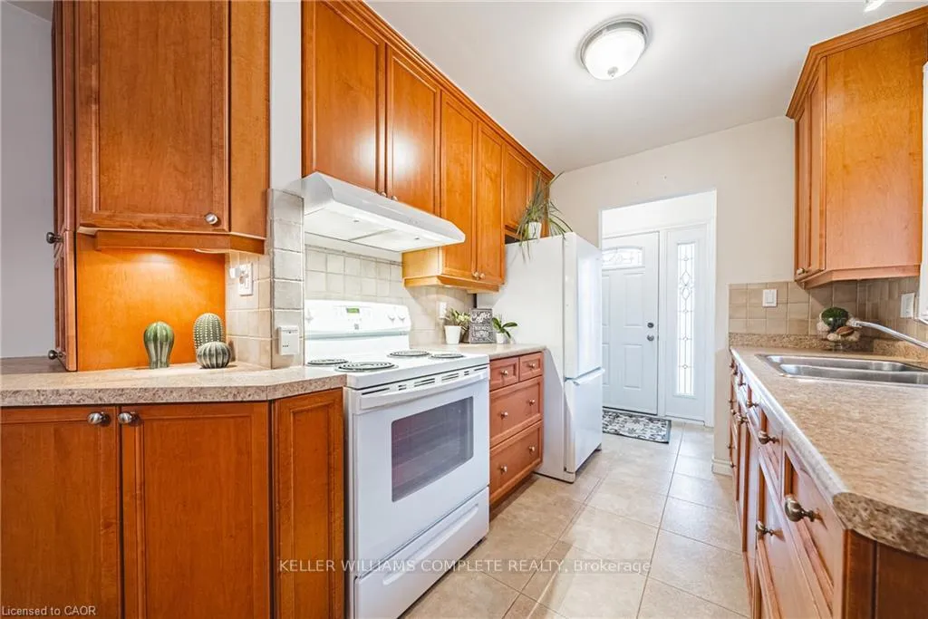 Photo 11 of 21 Lynwood Road, Hamilton, Fessenden — HOMEH