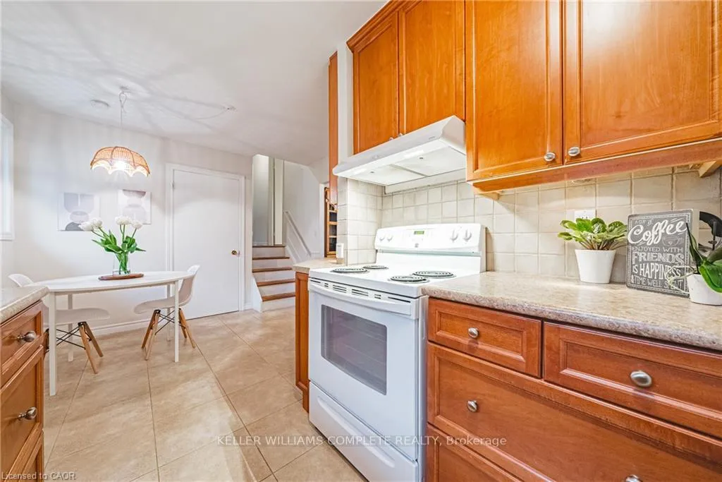 Photo 13 of 21 Lynwood Road, Hamilton, Fessenden — HOMEH