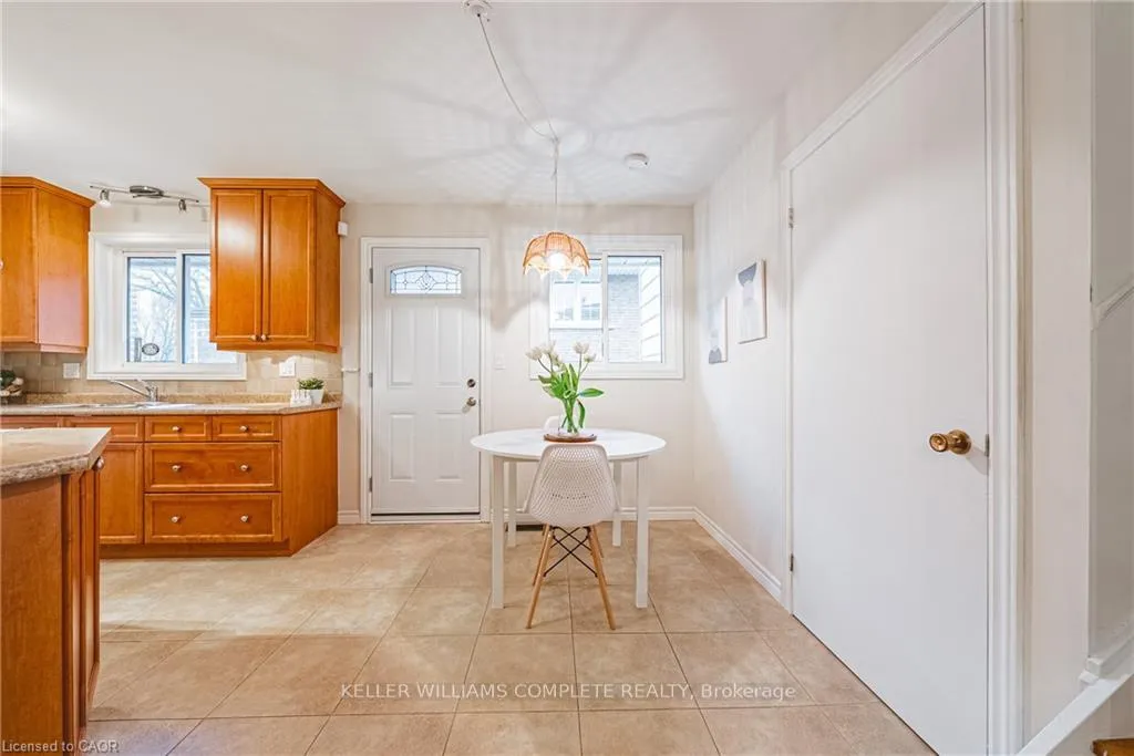 Photo 16 of 21 Lynwood Road, Hamilton, Fessenden — HOMEH