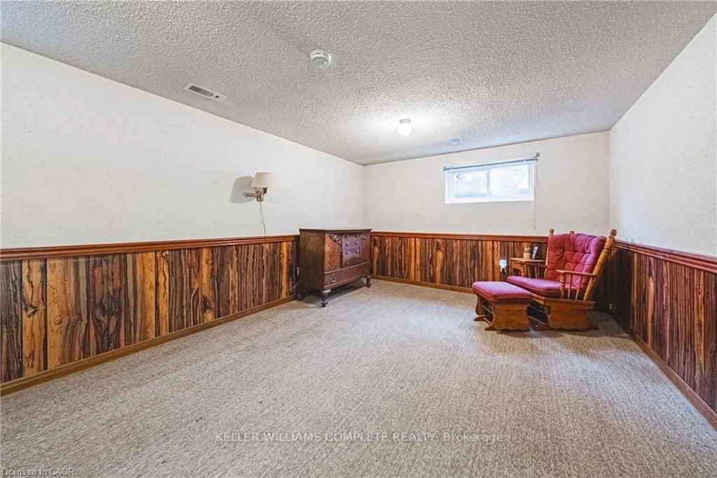 Photo 26 of 21 Lynwood Road, Hamilton, Fessenden — HOMEH