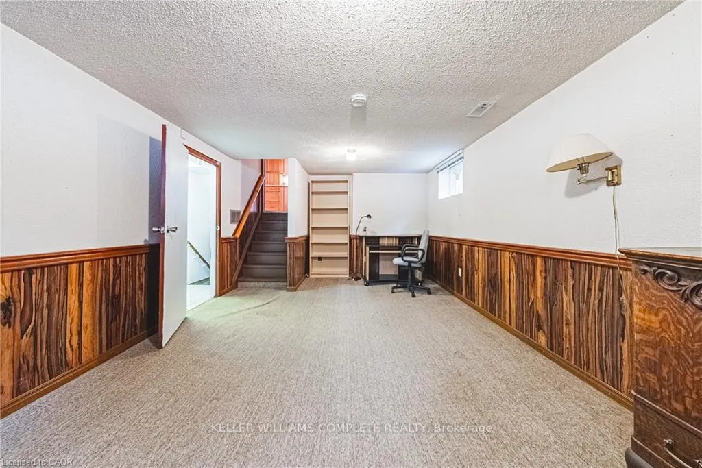 Photo 27 of 21 Lynwood Road, Hamilton, Fessenden — HOMEH