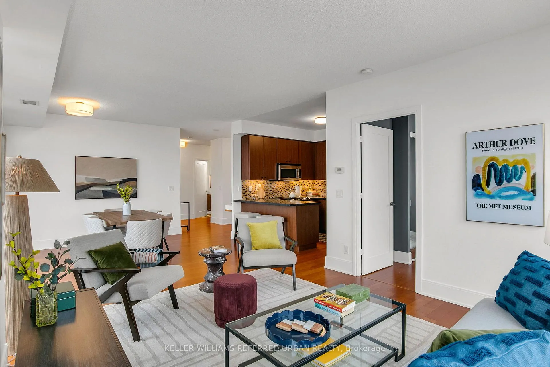 Photo 8 of Unit 1502, 25 Broadway Avenue, Toronto, Mount Pleasant West — HOMEH