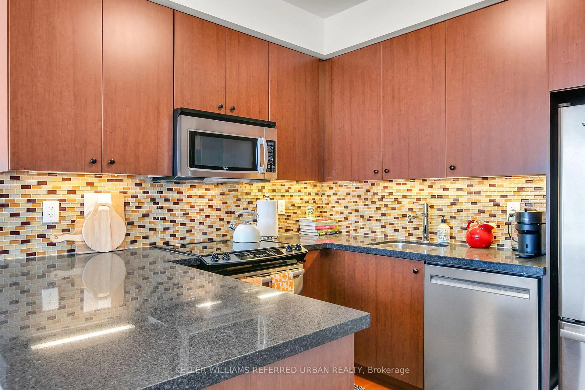 Photo 18 of Unit 1502, 25 Broadway Avenue, Toronto, Mount Pleasant West — HOMEH