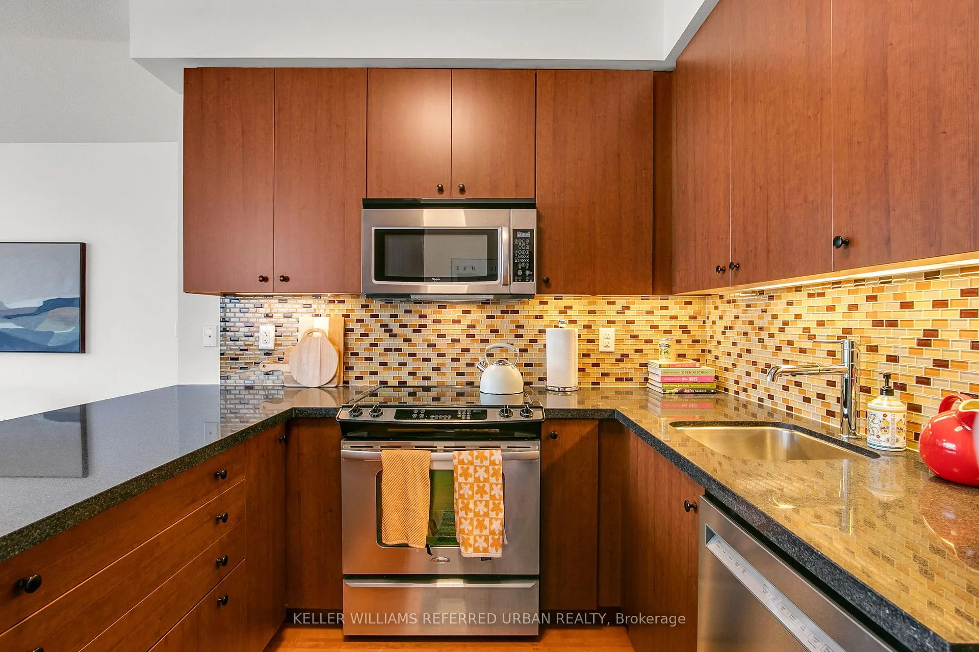 Photo 19 of Unit 1502, 25 Broadway Avenue, Toronto, Mount Pleasant West — HOMEH
