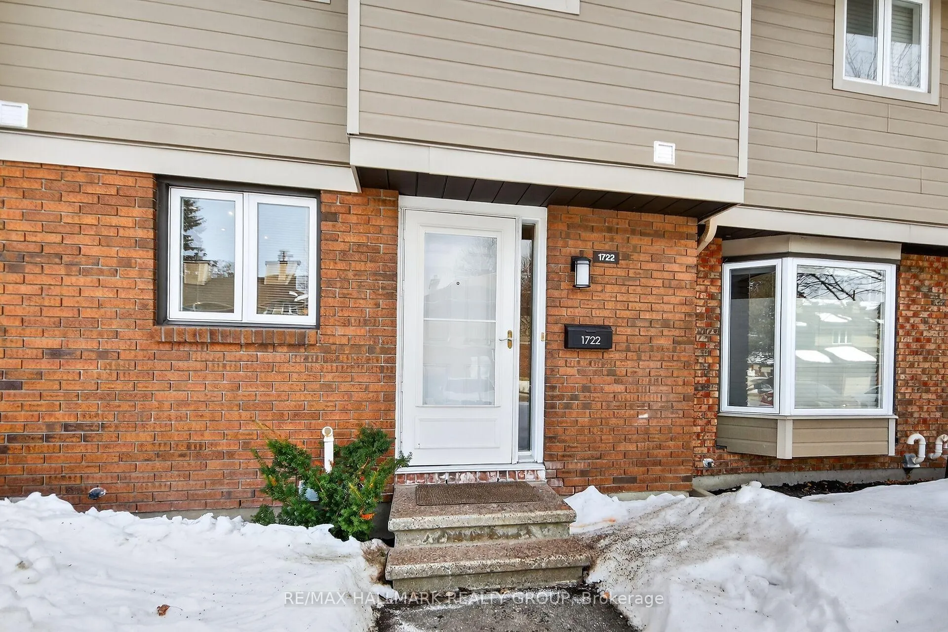 Photo 4 of 1722 Rodin Way, Ottawa, Chateauneuf — HOMEH