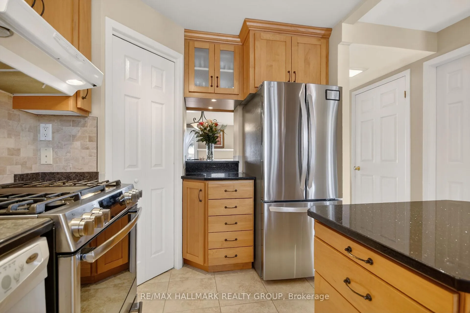 Photo 9 of 1722 Rodin Way, Ottawa, Chateauneuf — HOMEH