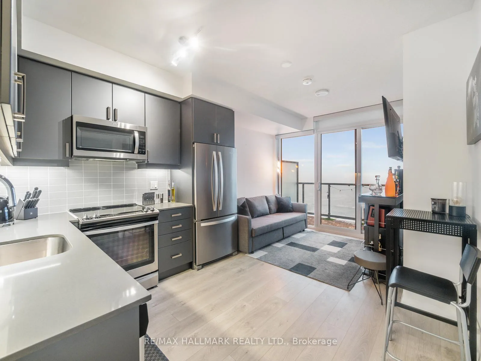 Photo 3 of Unit 2802, 7895 Jane Street, Vaughan, Concord — HOMEH
