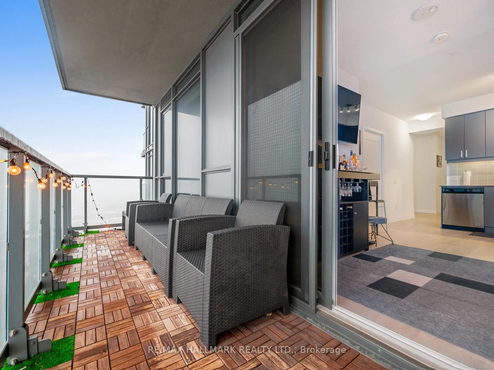 Photo 9 of Unit 2802, 7895 Jane Street, Vaughan, Concord — HOMEH