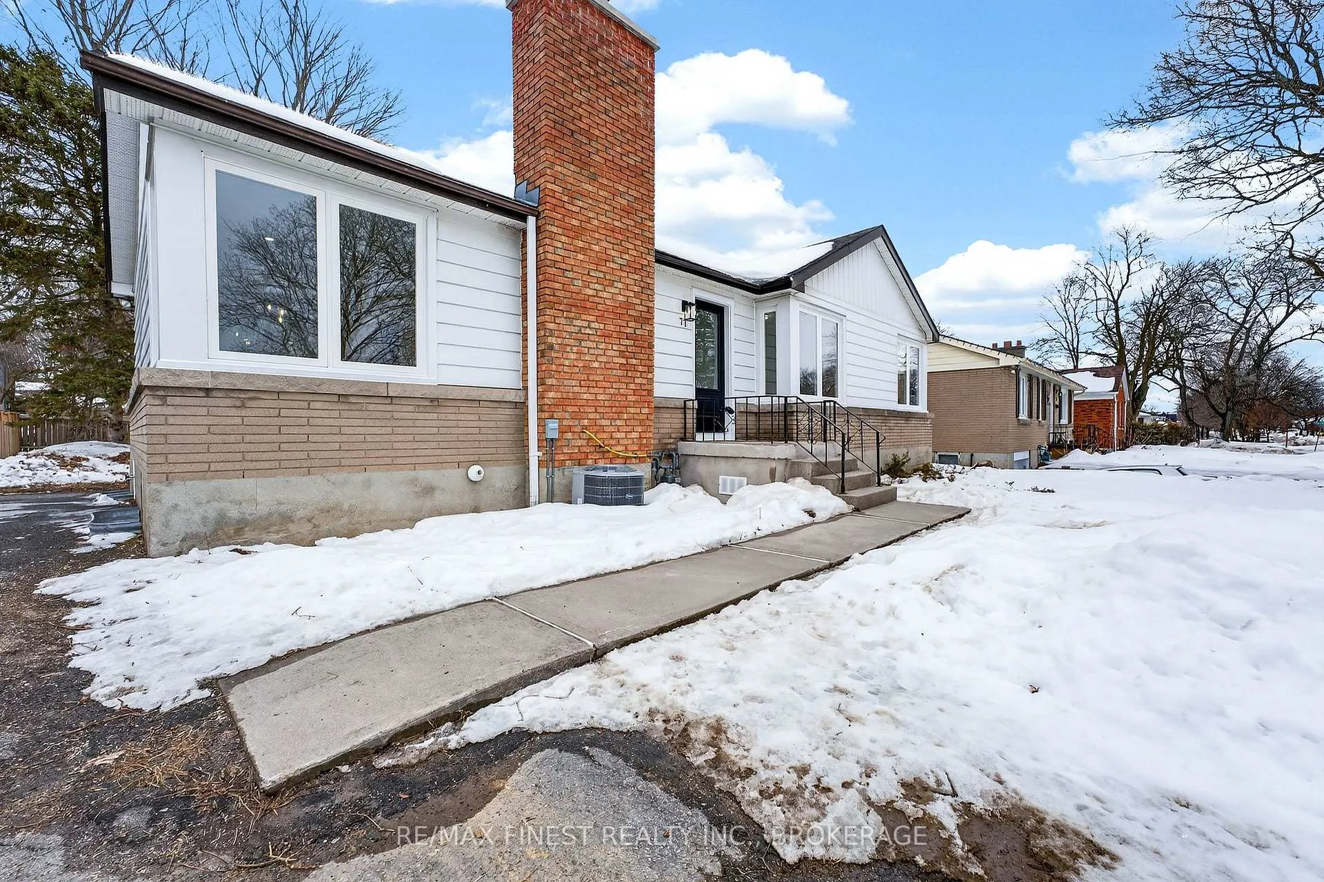 Photo 3 of 77 Westmoreland Road, Kingston, West of Sir John A. Blvd — HOMEH