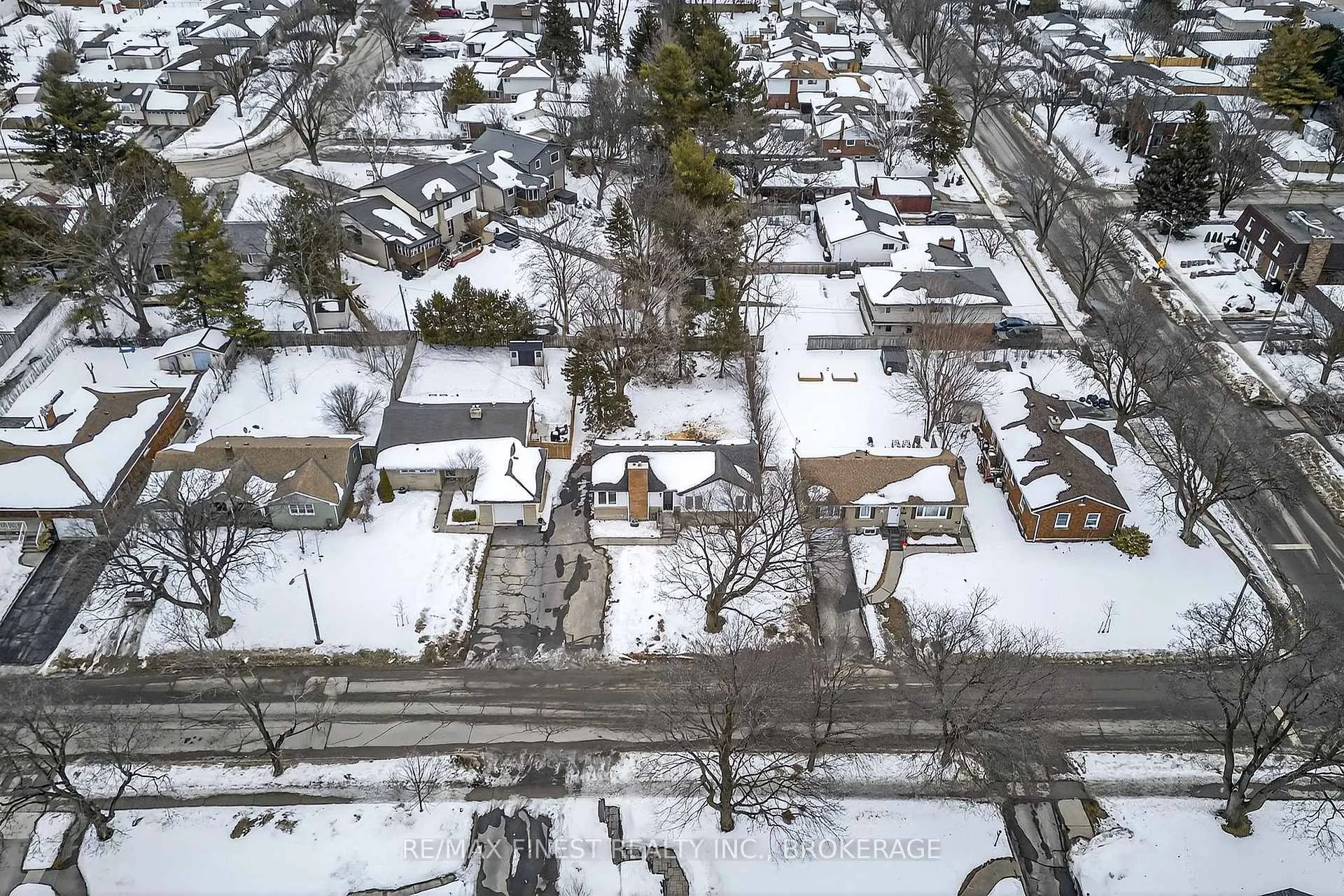 Photo 38 of 77 Westmoreland Road, Kingston, West of Sir John A. Blvd — HOMEH