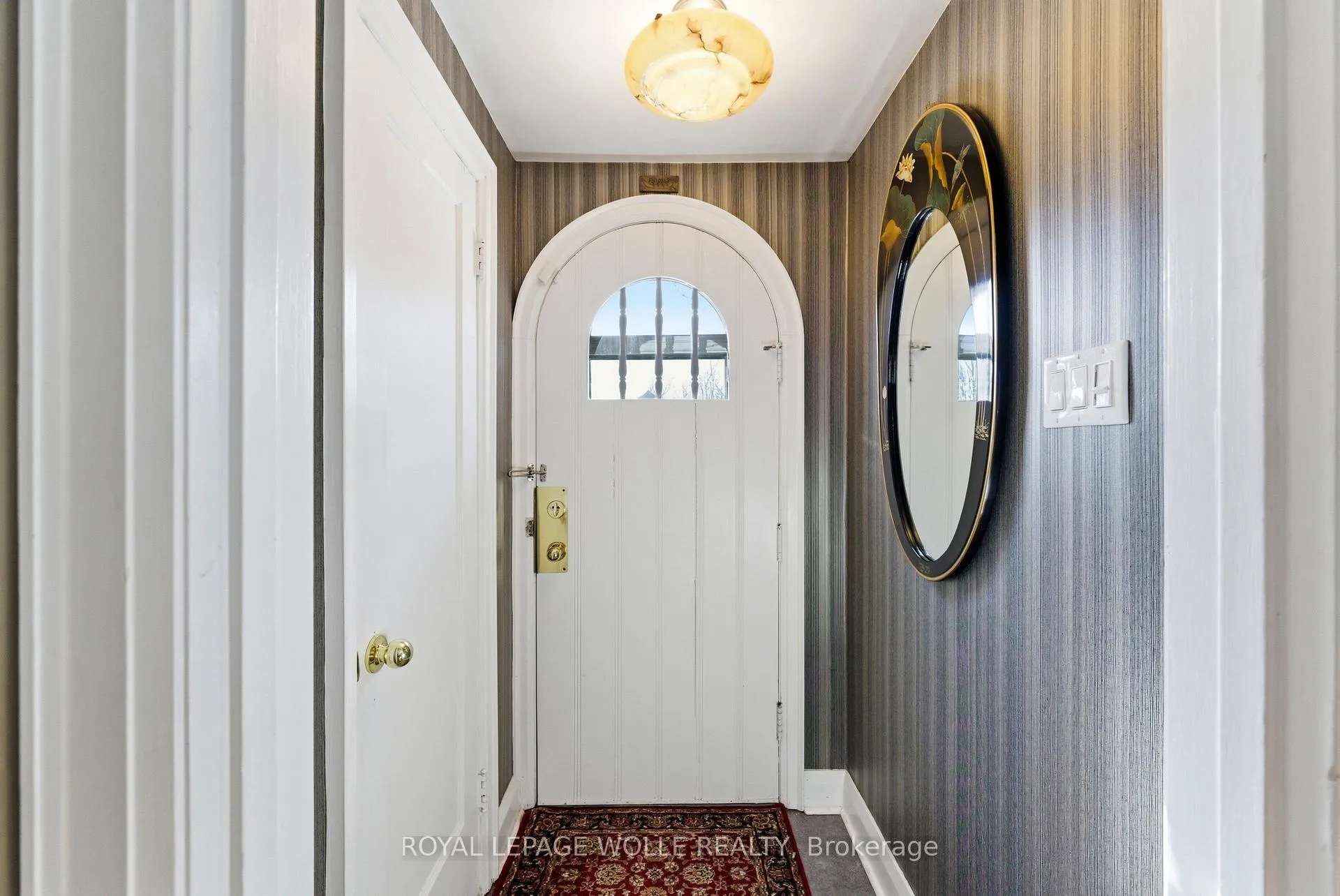 Photo 5 of 78 Stirling Avenue S, Waterloo — HOMEH