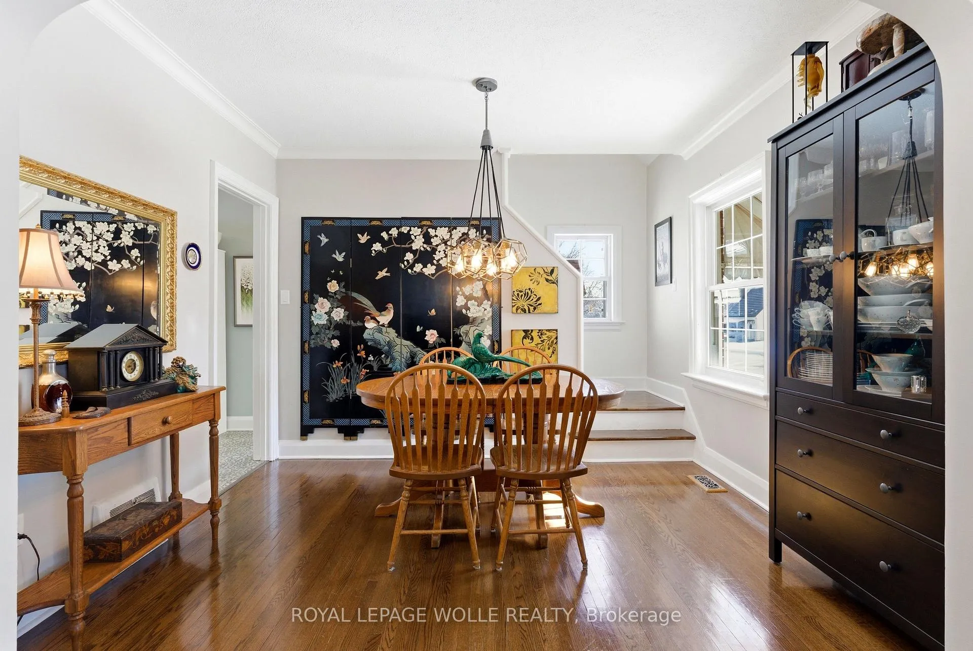 Photo 8 of 78 Stirling Avenue S, Waterloo — HOMEH