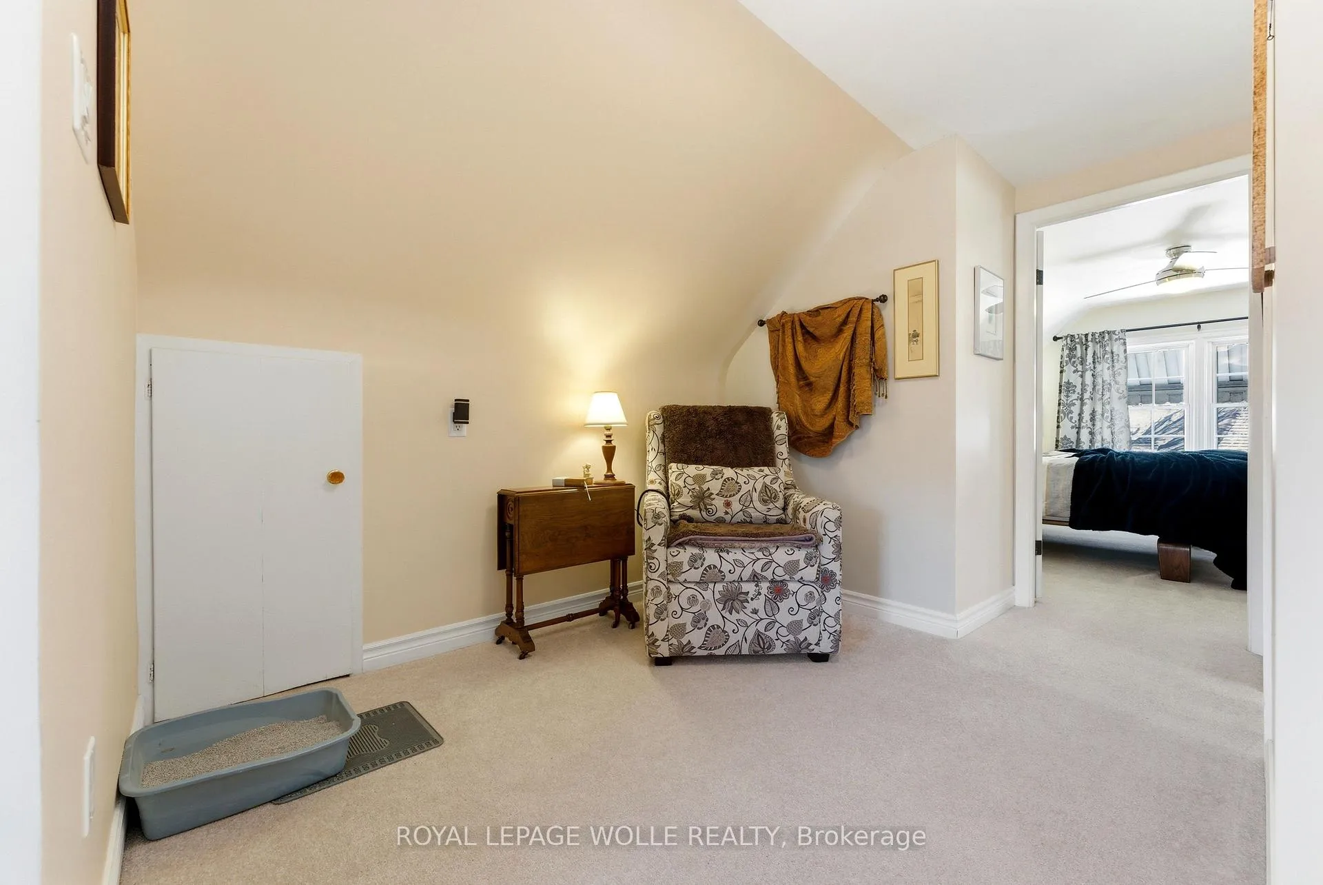 Photo 19 of 78 Stirling Avenue S, Waterloo — HOMEH