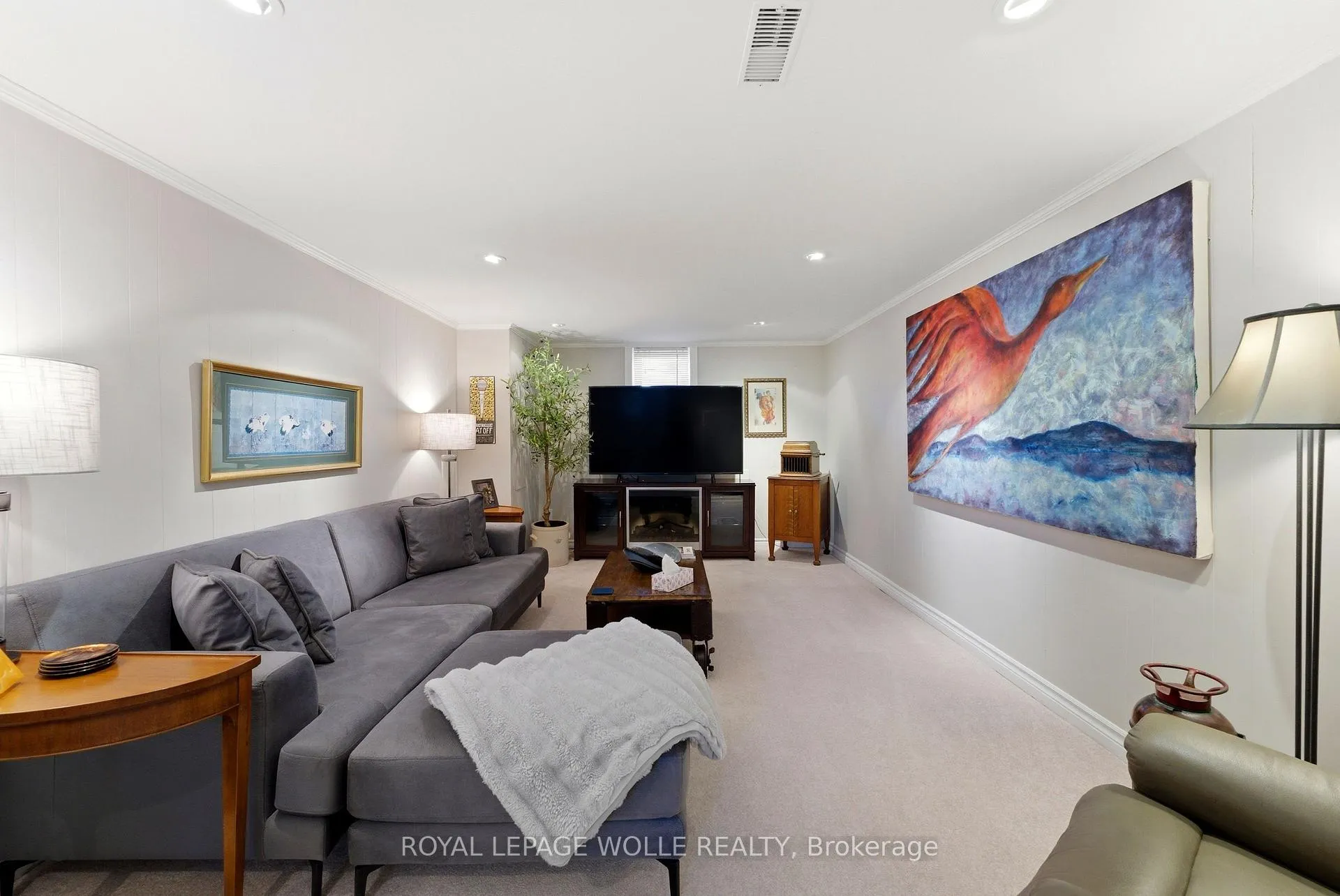 Photo 25 of 78 Stirling Avenue S, Waterloo — HOMEH