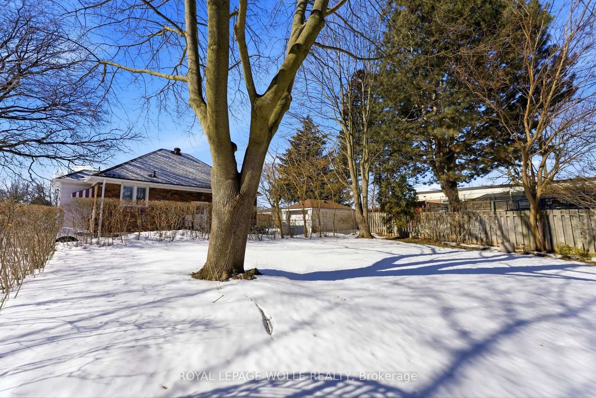 Photo 31 of 78 Stirling Avenue S, Waterloo — HOMEH