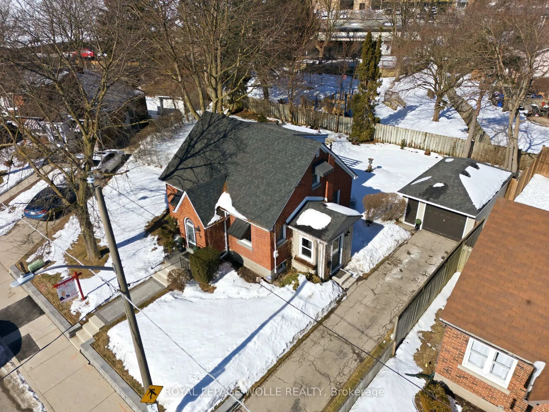 Photo 40 of 78 Stirling Avenue S, Waterloo — HOMEH
