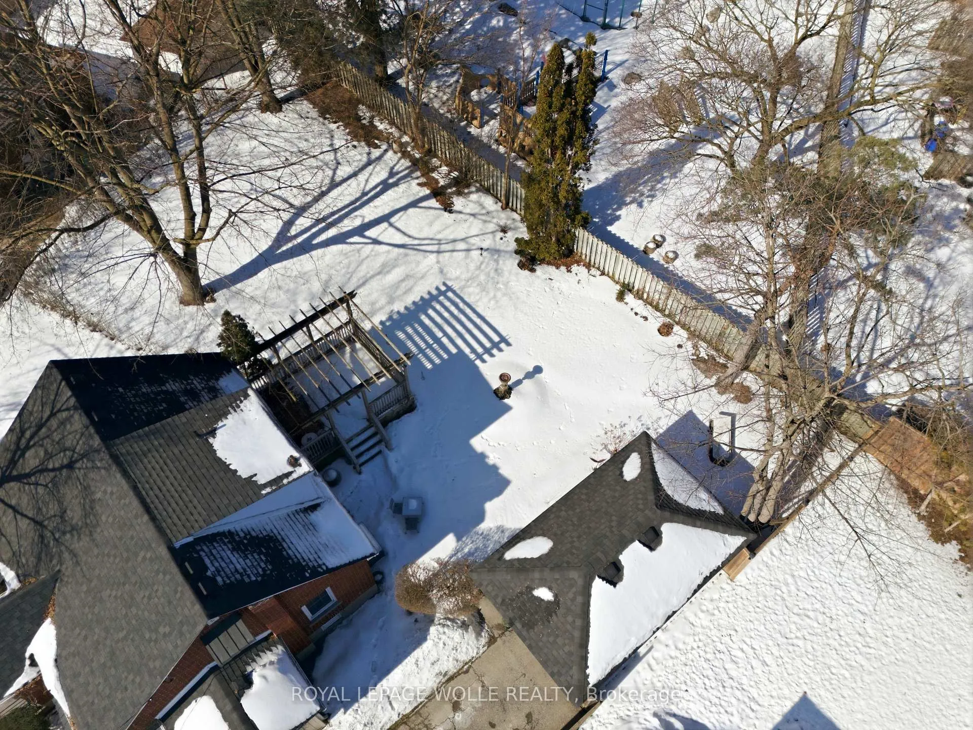Photo 42 of 78 Stirling Avenue S, Waterloo — HOMEH