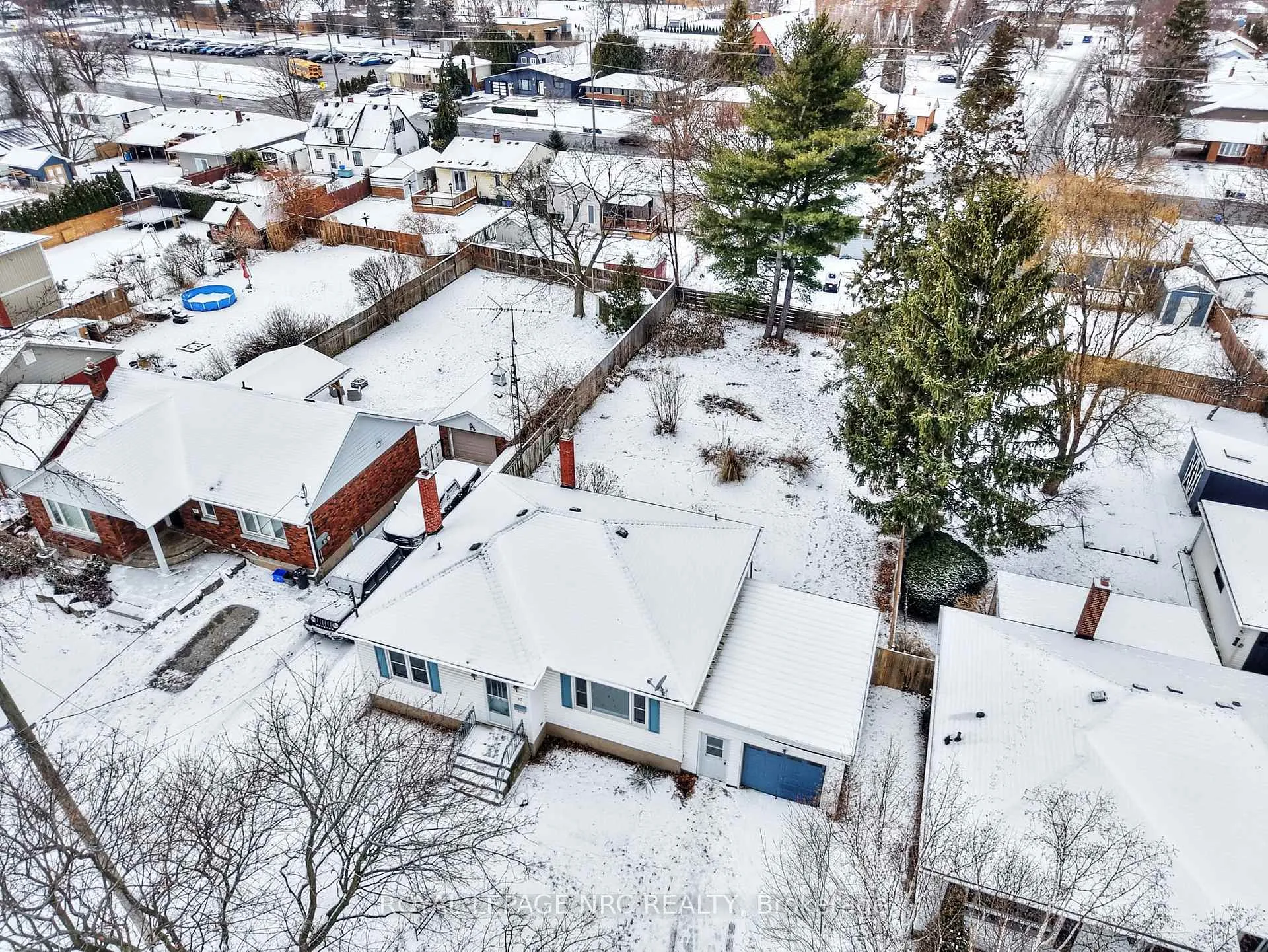 Photo 1 of 17 Lora Street, St. Catharines, Vine/Linwell — HOMEH