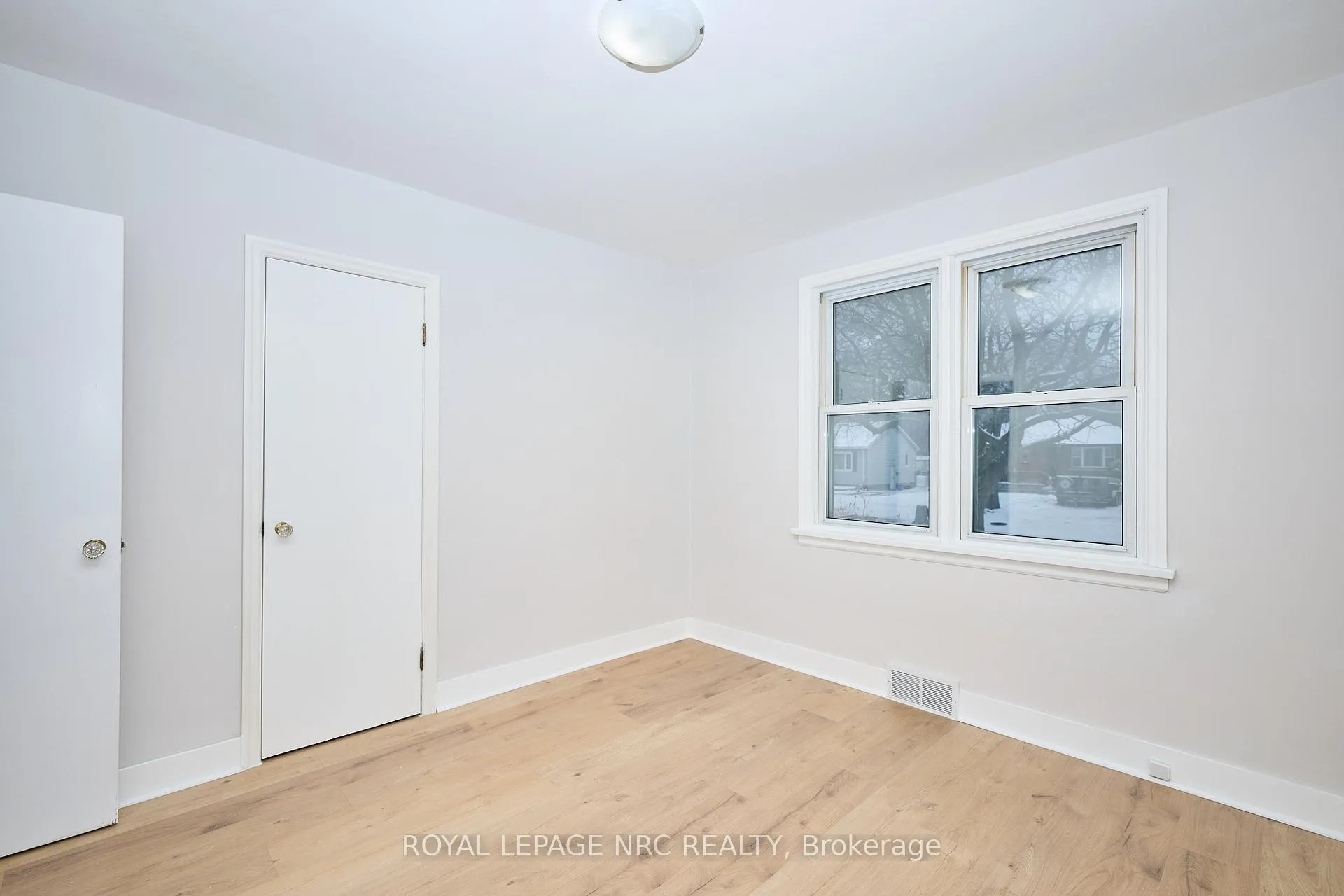 Photo 13 of 17 Lora Street, St. Catharines, Vine/Linwell — HOMEH