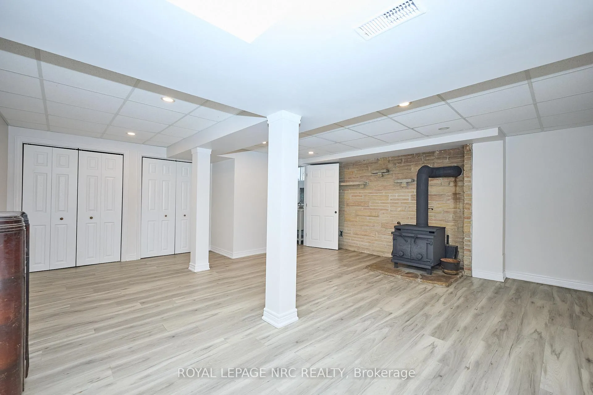 Photo 20 of 17 Lora Street, St. Catharines, Vine/Linwell — HOMEH