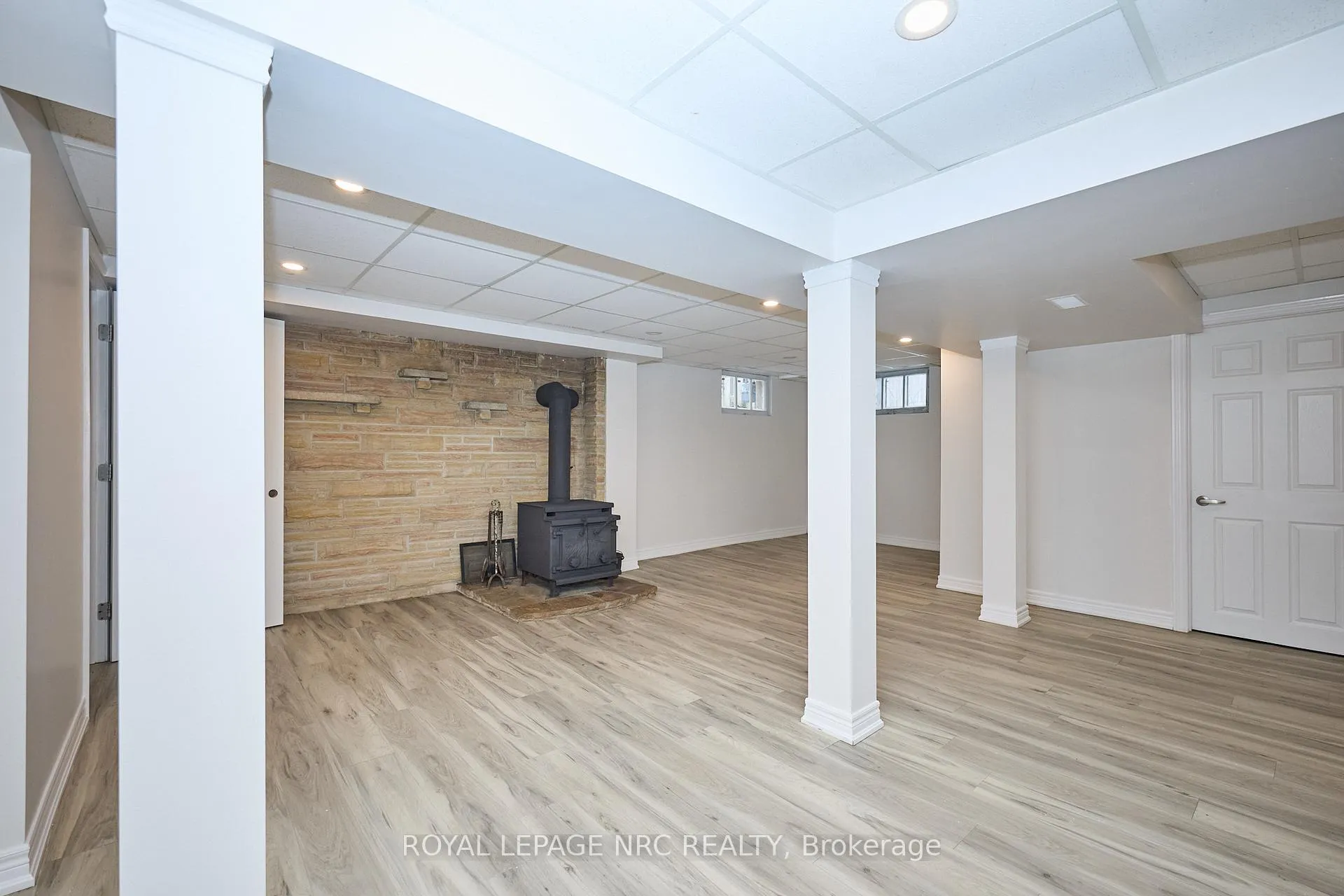 Photo 21 of 17 Lora Street, St. Catharines, Vine/Linwell — HOMEH
