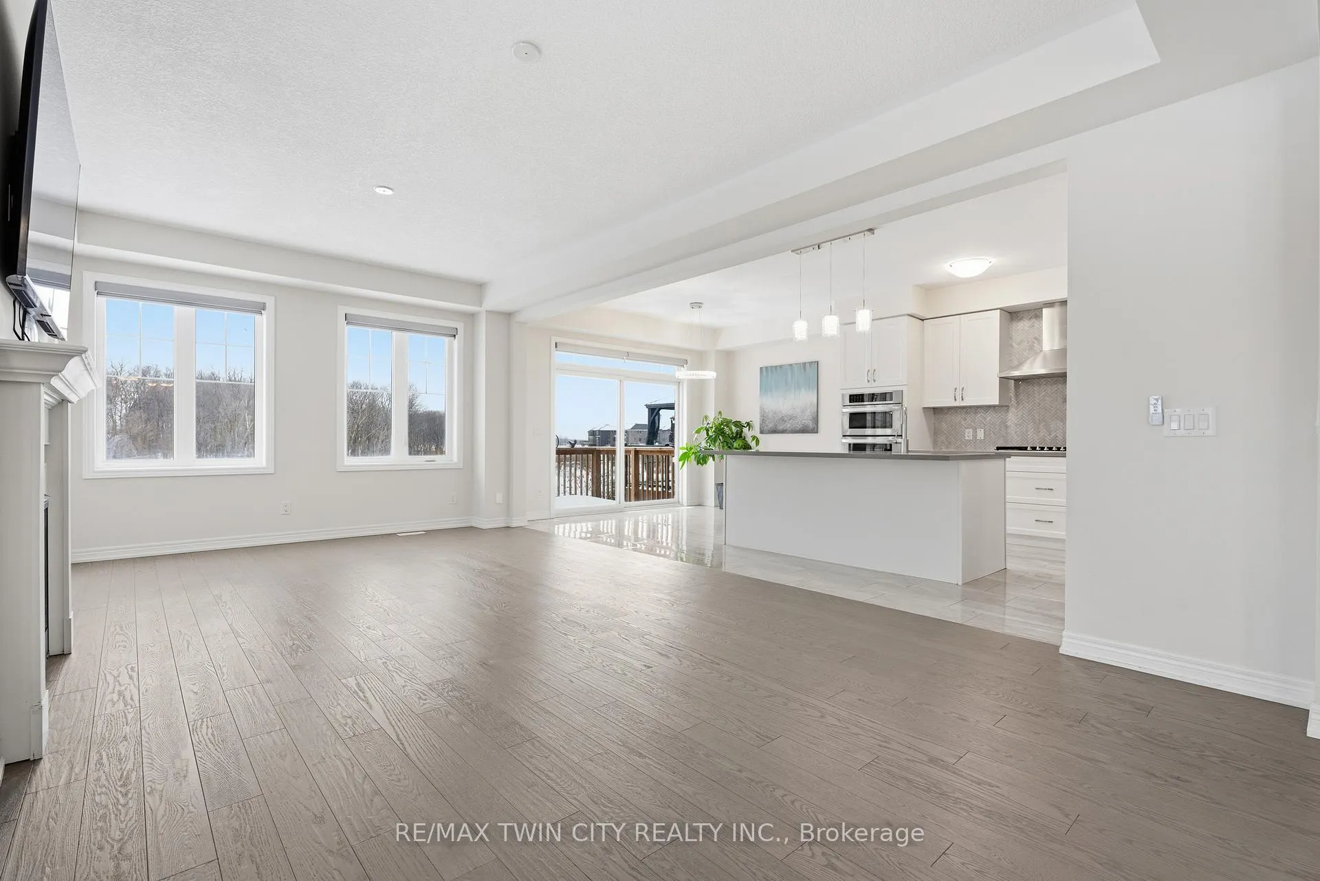 Photo 7 of 624 Beckview Crescent, Kitchener — HOMEH