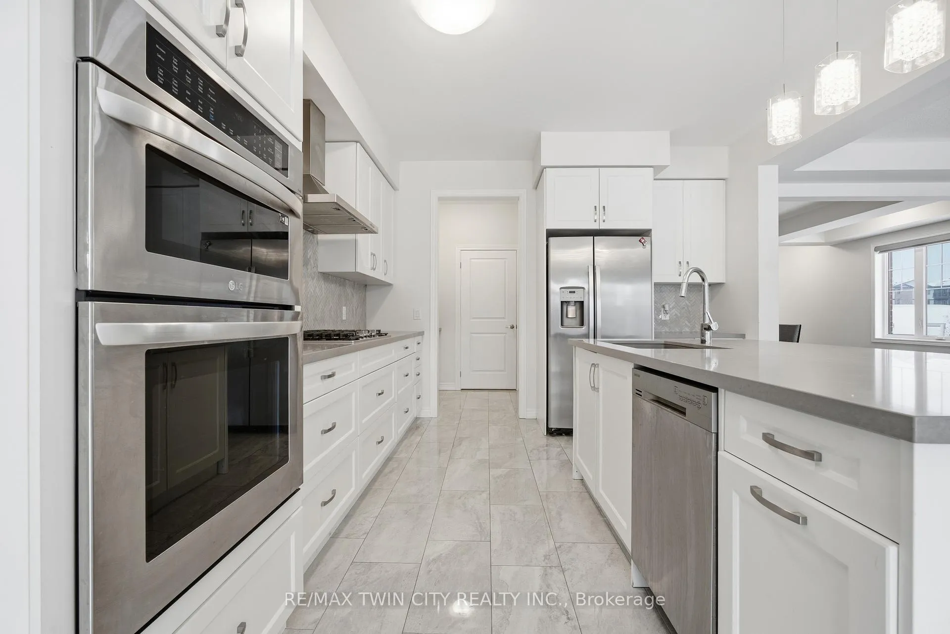 Photo 9 of 624 Beckview Crescent, Kitchener — HOMEH