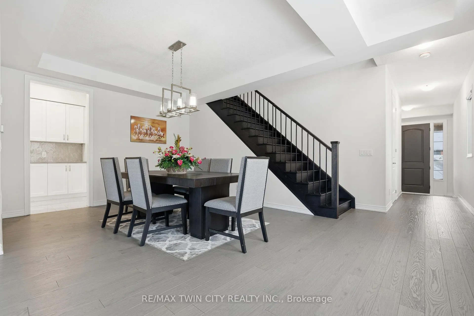 Photo 15 of 624 Beckview Crescent, Kitchener — HOMEH