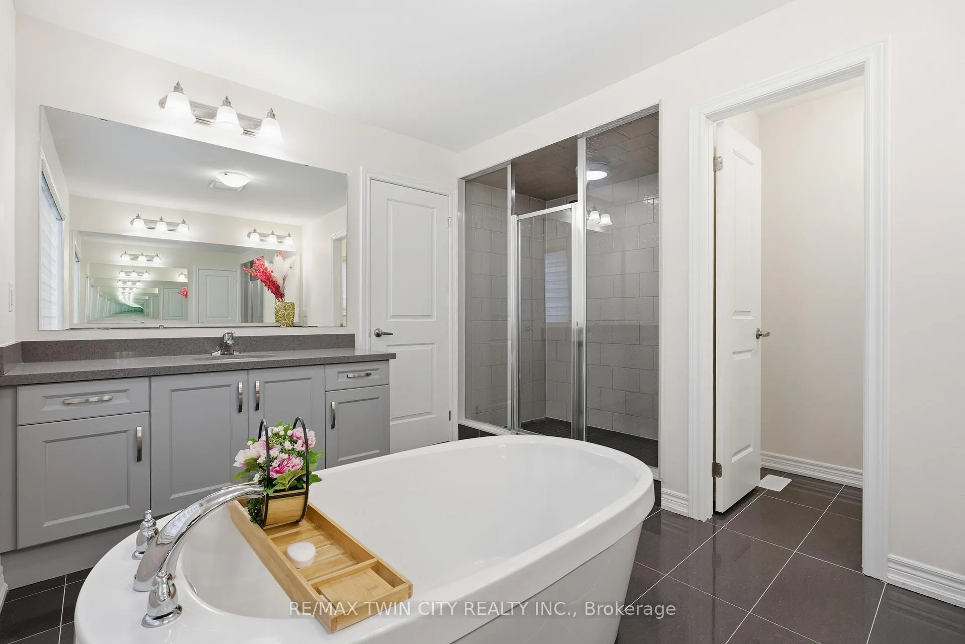 Photo 20 of 624 Beckview Crescent, Kitchener — HOMEH