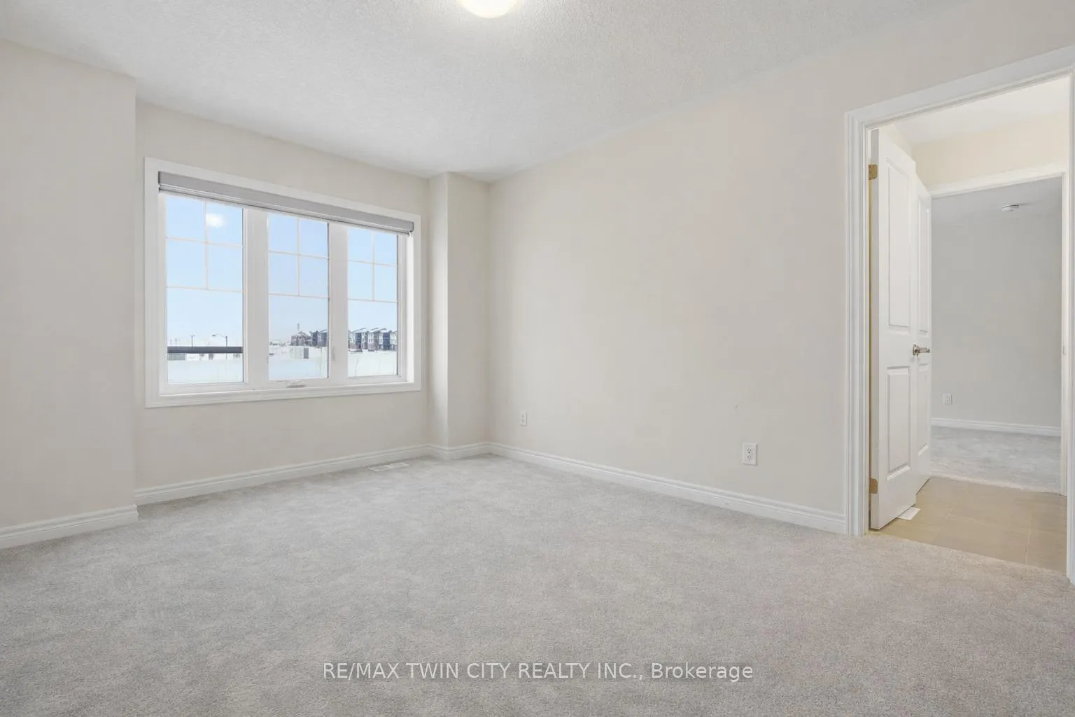 Photo 24 of 624 Beckview Crescent, Kitchener — HOMEH