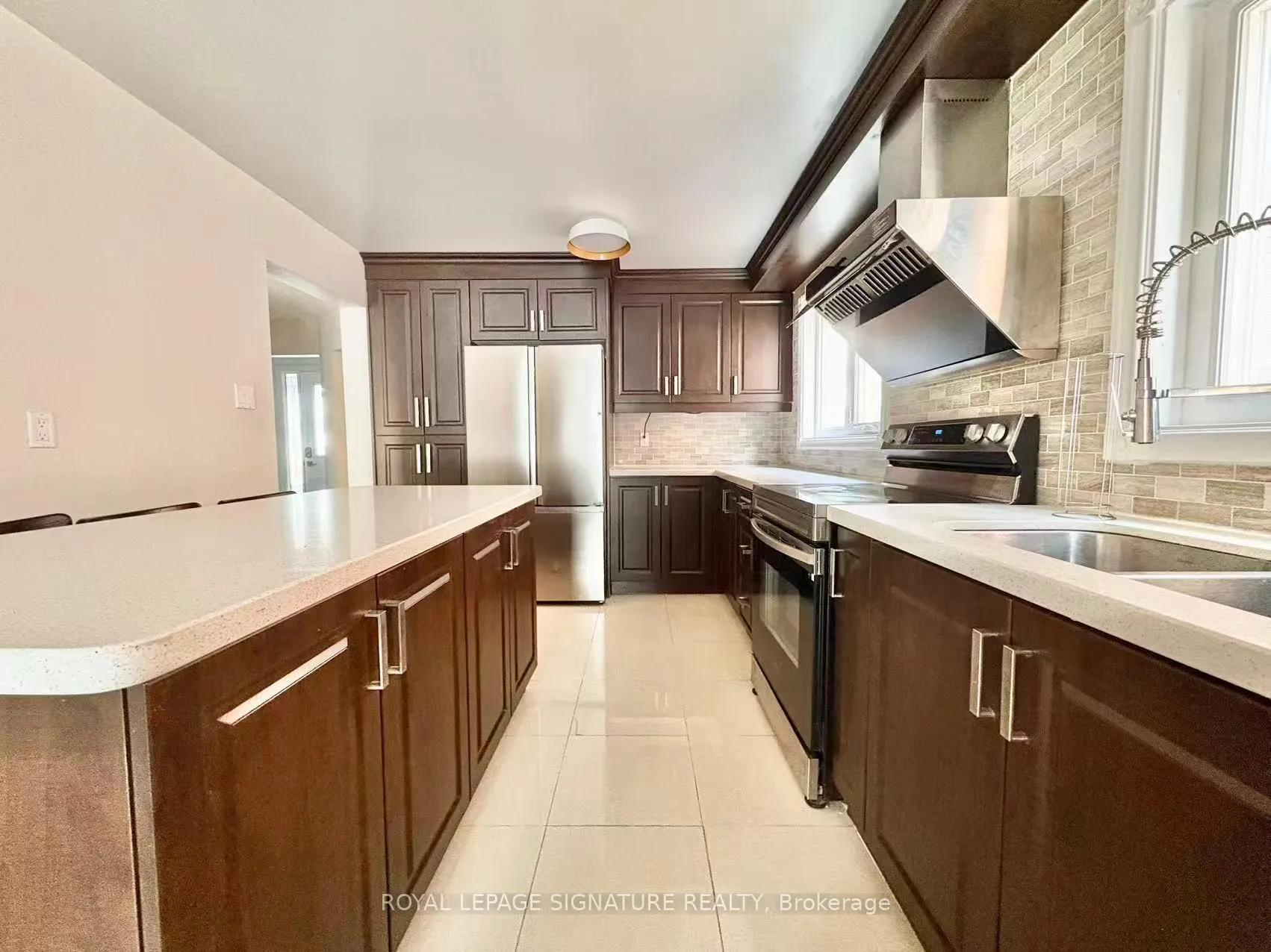 Photo 7 of 139 Campbell Avenue, Vaughan, Crestwood-Springfarm-Yorkhill — HOMEH