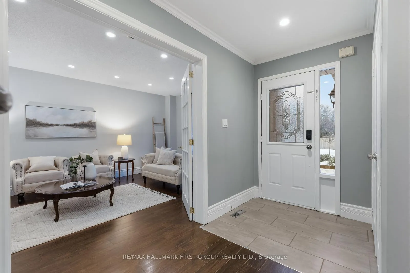 Photo 3 of 57 Yorkshire Crescent, Whitby, Pringle Creek — HOMEH