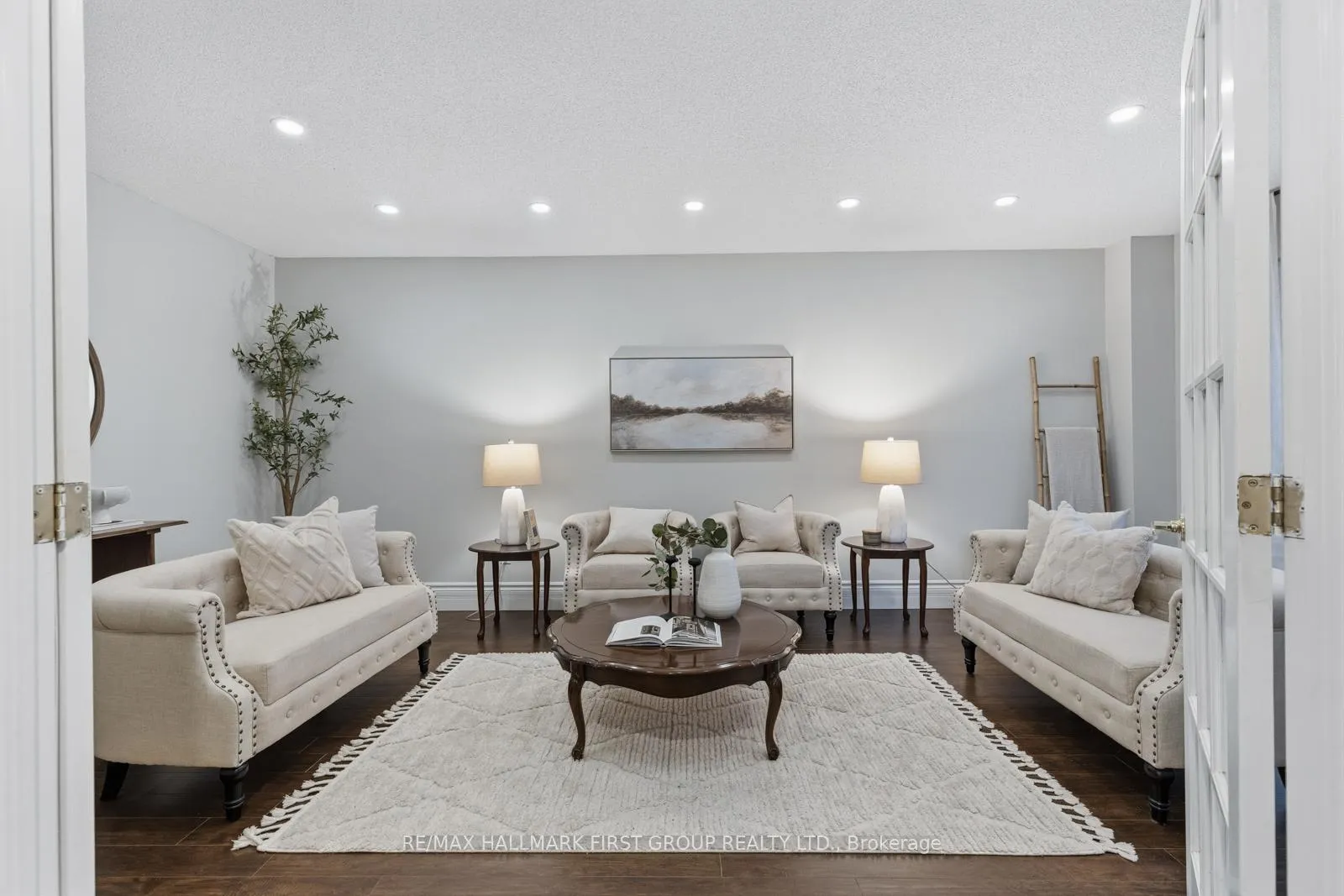 Photo 4 of 57 Yorkshire Crescent, Whitby, Pringle Creek — HOMEH