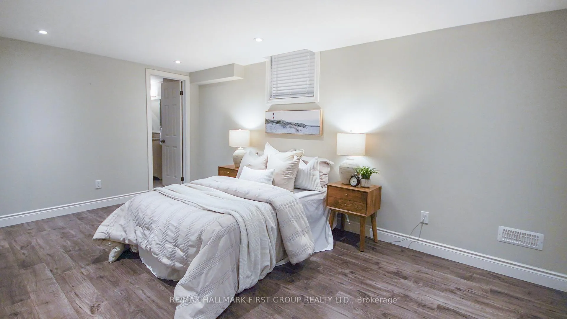 Photo 31 of 57 Yorkshire Crescent, Whitby, Pringle Creek — HOMEH